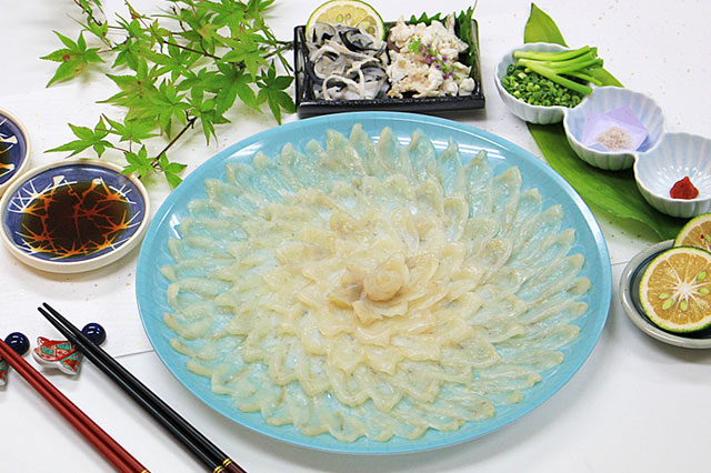 昆布〆天然ふぐ刺身3-4人前盛り付け例